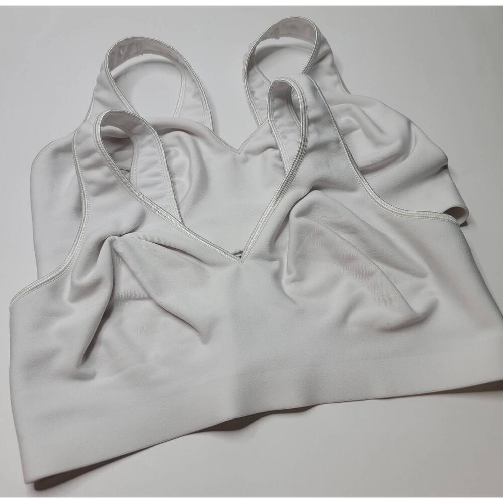 2 White XL Bras - Picture 2 of 4